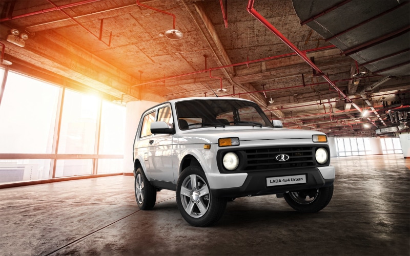 traffic, street, no People, mode of transportation, journey, Niva, motor Vehicle, flooring, built structure, LADA, 4x4, urban Scene, engine, small, architecture