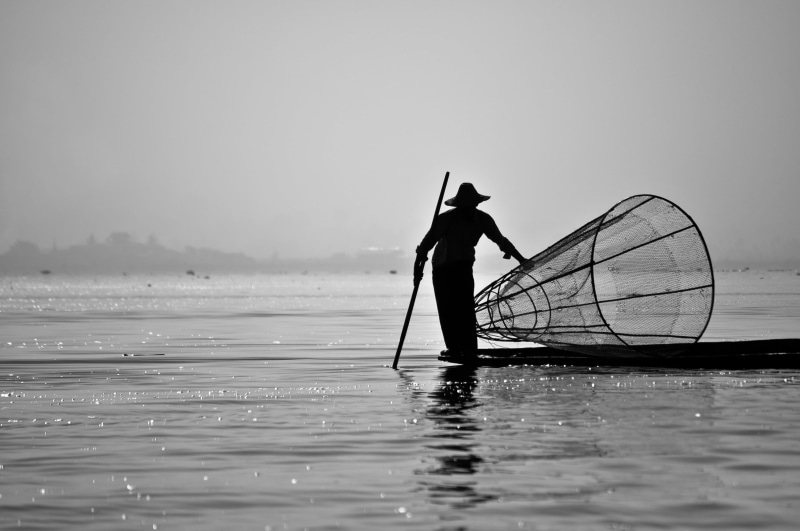 commercial Fishing Net, 2K, Inle Lake, sea, sunset, water, lake, people, rowing, body of water, cultures, Leg, boat, nautical Vessel, Myanmar, Southeast Asia