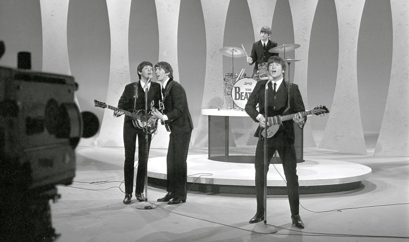 architecture, music, real people, talent, Rock, men, standing, The Beatles, artist, Paul McCartney, Rock-n-Roll, great, 1080P, four, performance, indoors