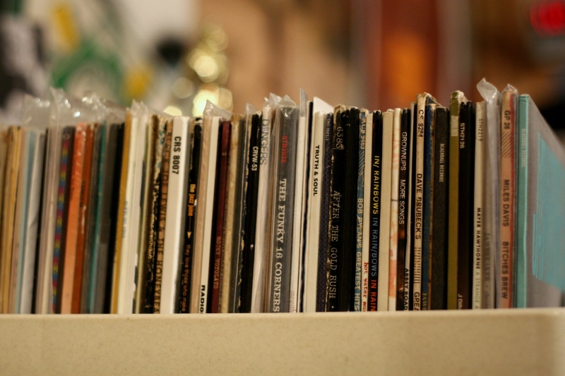vinyl, assorted, arts culture and entertainment, album covers, indoors, hardcover book, music, order, 2K, collection, arrangement, lot, large group of objects