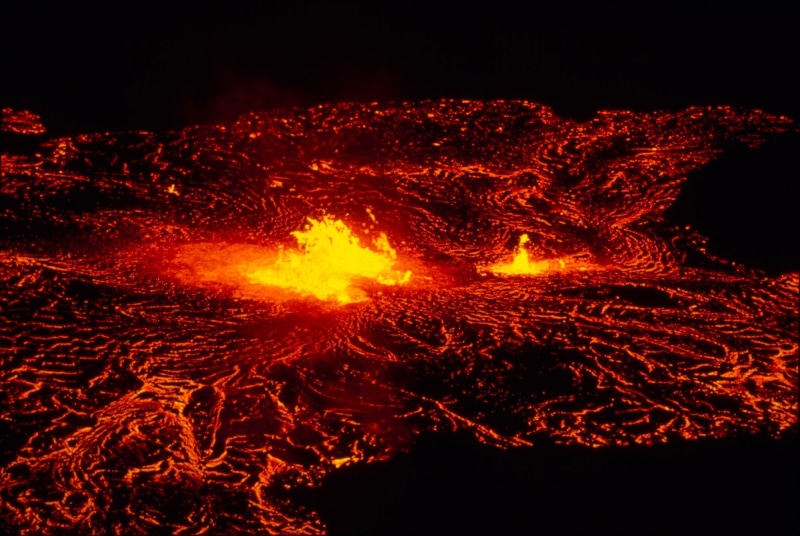 outdoors, backgrounds, environment, abstract, flowing, night, geological, active volcano, land, black Color, heat, 1080P, glowing, activity, usa, power in nature