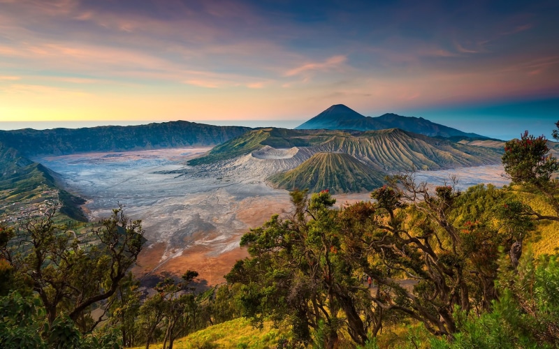 volcanic crater, tranquility, land, mountains, sunset, sky, physical geography, no people, scenics - nature, non-urban scene, volcano, 1080P, Indonesia