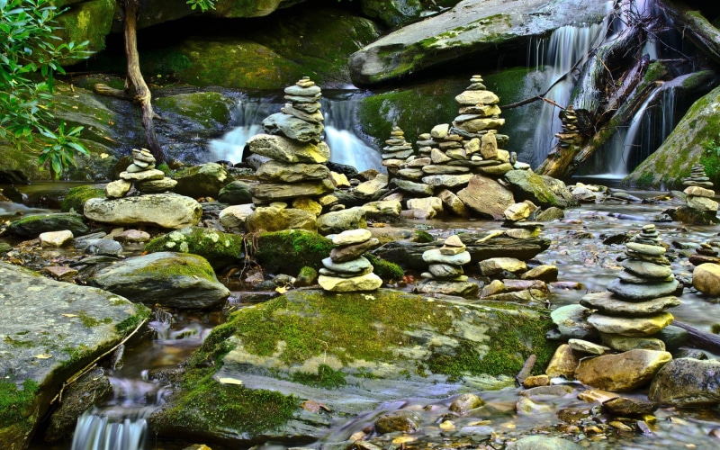 rocks, art and craft, flowing water, 1080P, sculpture, plant, waterfall, textile, flowing, no people, outdoors, tree, stream - flowing water, camouflage