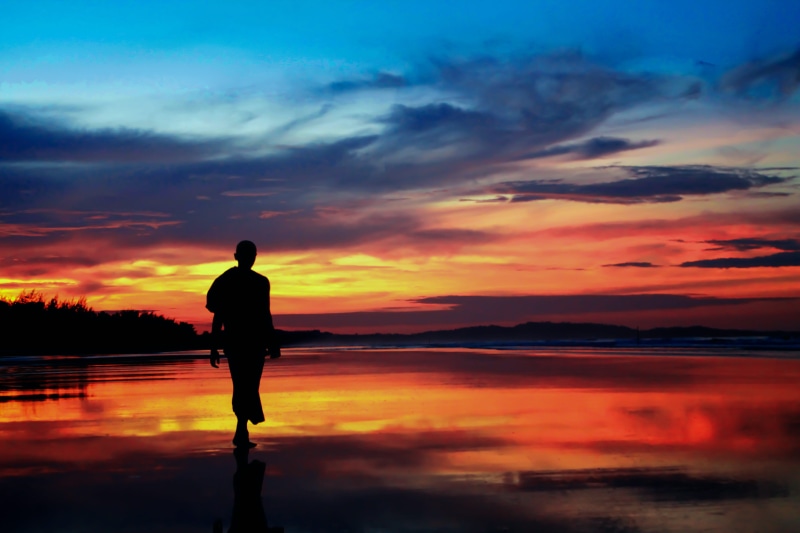 men, Dusk, twilight, evening, real people, sunset, landscape, tranquil scene, standing, 4K, scenics, monk at seaside, lifestyles, Monk, buddhist, sunrise - Dawn