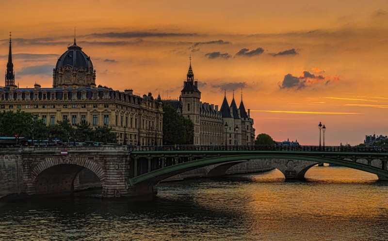 sunset, dusk, Île de la Cité, urban Scene, France, history, orange, 1080P, bridge - Man Made Structure, cityscape, near, Seine, europe, spires, building