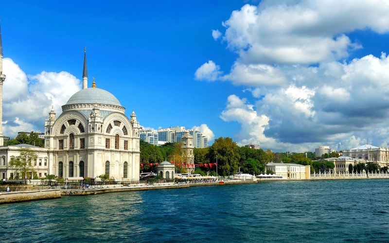 Muslims, city, Istanbul, Dolmabahce Mosque, landscape, beautiful Bosphorus sea, beautiful, Buildings, turkey, panorama, sea, bosphorus, 2K, Nature