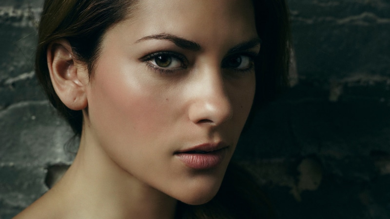 human body part, looking at camera, teardrop, women, beautiful people, young women, one person, contemplation, headshot, girls, human face, face, hair