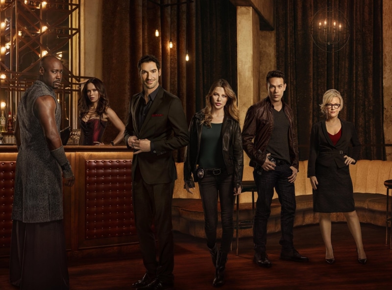 mid adult, young men, 1080P, Kevin Alejandro, adult, full length, males, TV Show, young women, young adult, Lucifer, fashion, people, indoors, Rachael Harris
