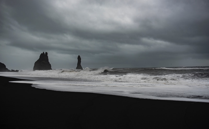 gloomy, stormy, weather, Iceland, black, Europe, rocks, Cloudy, 5K, Nature, Cold, Dark, stormyweather, Beach, Waves, sand