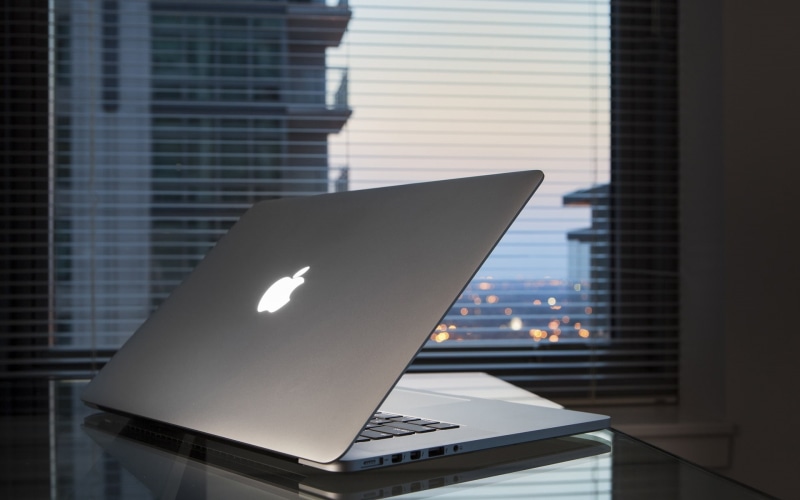 apple, MacBook Pro, building, 1080P, laptop, macbook, desk