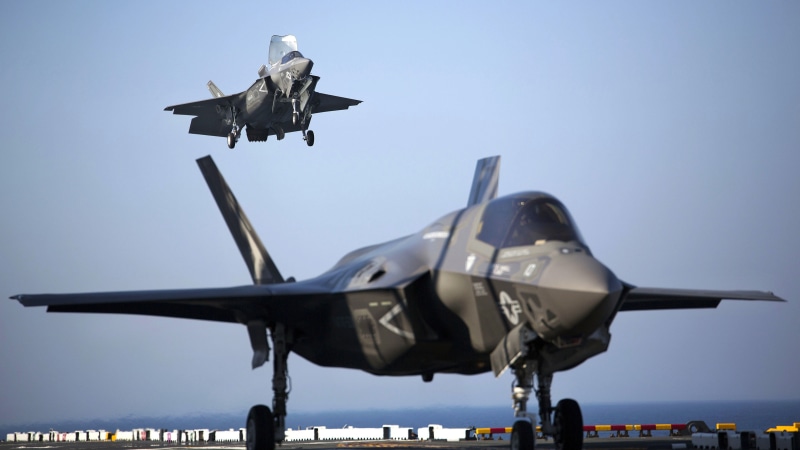 military airplane, air force, plane, mode of transportation, flying, military aircraft, airshow, day, fighter plane, motion, jet fighter, on the move, aerospace industry