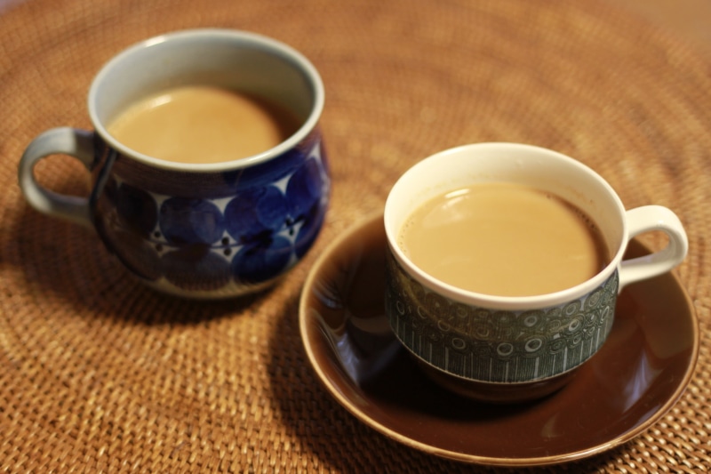 chai, tea cup, hot drink, close-up, food, tea - hot drink, caffeine, drink, refreshment, coffee cup, food and drink, porcelain, cups, mug, blue, tea, place mat