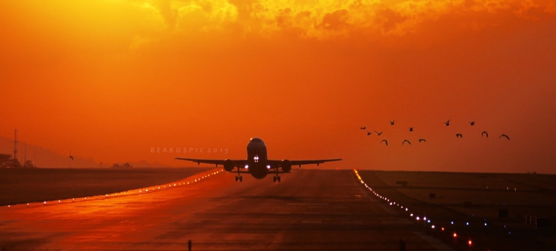 sunset, vacations, airplane, 1080P, mode of Transport, air, landing, commercial Airplane, flying, airport, travel, air Vehicle, sky, business, landing - Touching Down
