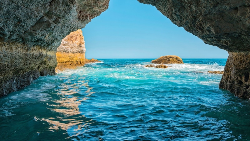 rock, cliff, 1080P, formation, solid, sunlight, azure, nature, arch, coast, rock - object, eroded, sky, horizon over water, portugal, aech, rock formation