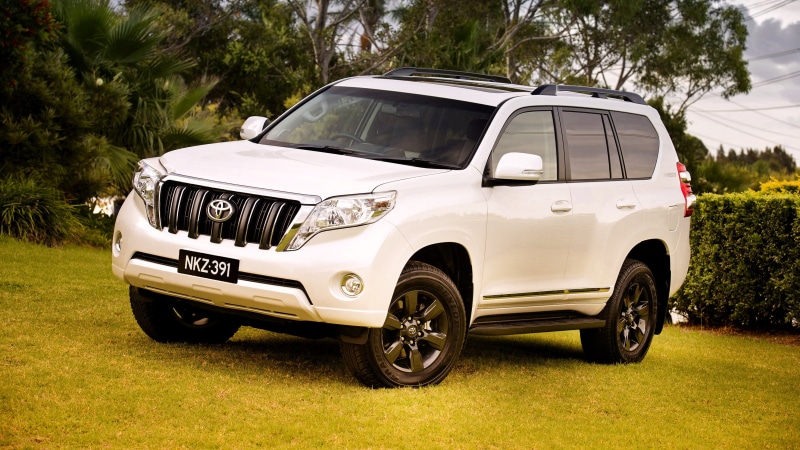 day, white color, outdoors, hatchback, dirt Road, engine, road, modern, 2014, 4x4, street, car Transporter, field, no People, Prado, sports Utility Vehicle