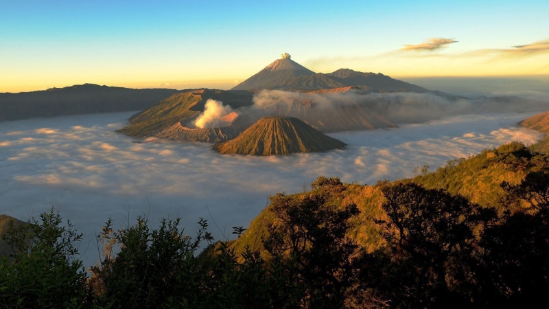 tranquility, 1080P, sky, environment, Mount Bromo, mountain peak, nature, scenics - nature, tree, volcano, mountain, non-urban scene, land, geology, landscape