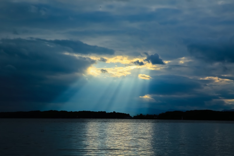 beauty in nature, sunset, sunlight, divine, cloud - sky, ominous, waterfront, sky, storm, outdoors, clouds, divinity, scenics - nature, lake, 5K, dramatic sky