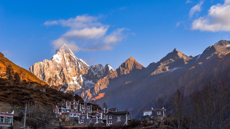 mount scenery, 4K, mountain range, china, qionghai range, tibet, asia, mount siguniang, yaomei peak, siguniang mountain, peaks, peak, mountain, village