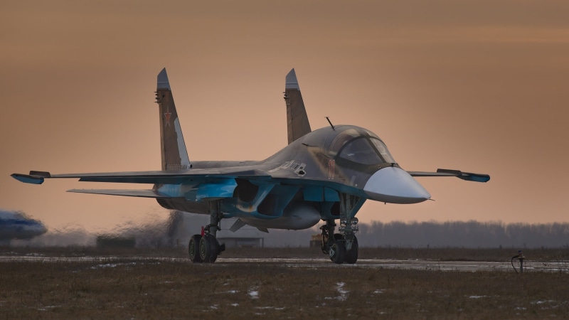 2K, aerospace industry, motion, plane, no people, military, jet, transportation, travel, mid-air, Bomber, clear sky, army, on the move, sky, Sukhoi Su-34