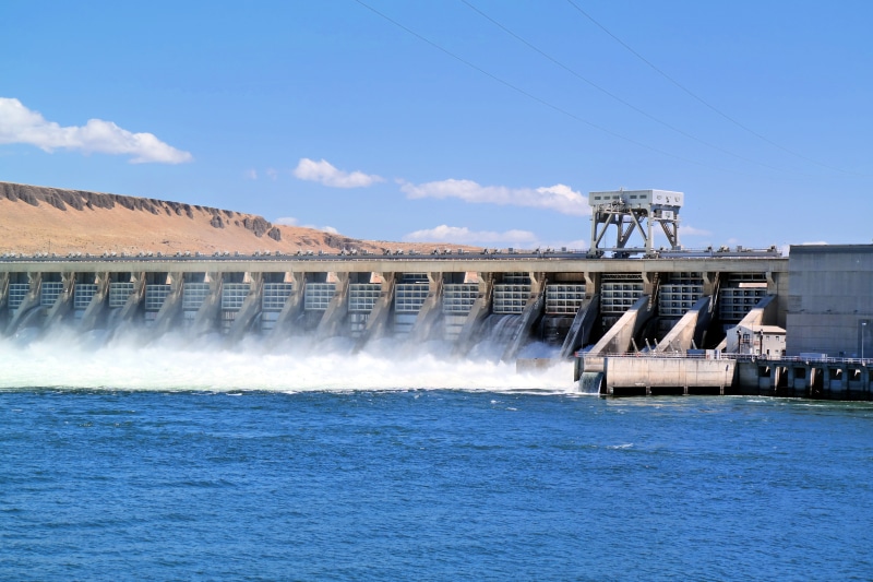 outdoors, hydroelectric, scenic, nature, river, landscape, building, electricity, no people, 5K, power supply, beauty in nature, concrete, built structure