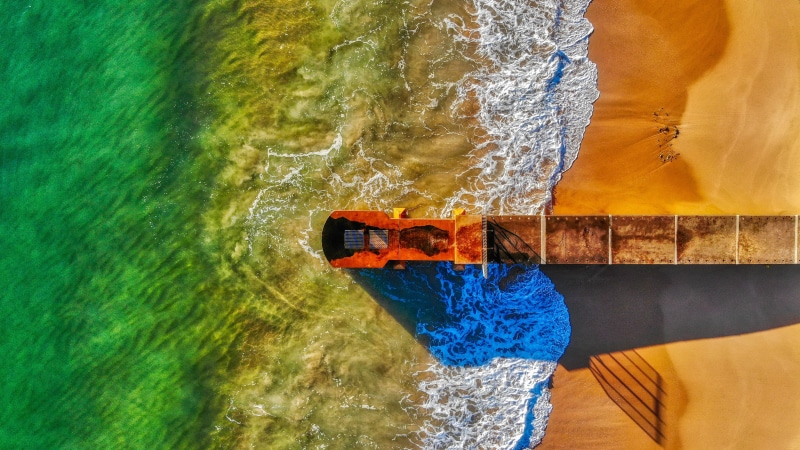 men, women, photo, water, beach, aerial shot, sea, low section, lifestyles, human leg, seascape, motion, real people, bird, nature, body part, human foot