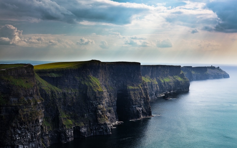 Cliffs of Moher (ireland), motion, landscape, tranquility, environment, tranquil scene, wildlife, cloud - sky, Ireland, green, rock - object, mountain