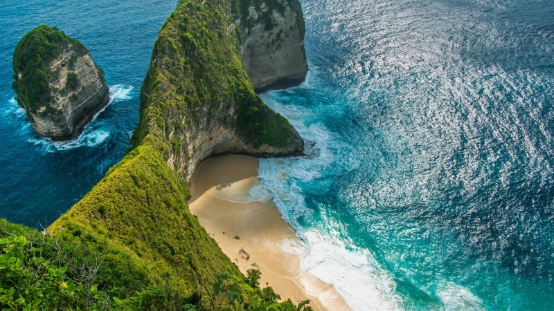Bali, sand, waves, water, Kelingking Beach, 1080P, water ripples, Indian Ocean, nature, rocks, Indonesia, beach, plants, sea, landscape, island
