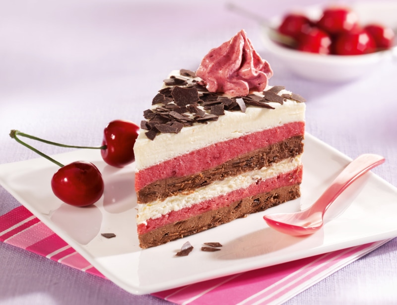 food, candy, plate, celebration, freshness, chocolate, dessert, table, sweet, baked, decoration, 1080P, vanilla, kitchen utensil, homemade, sugar, cherries