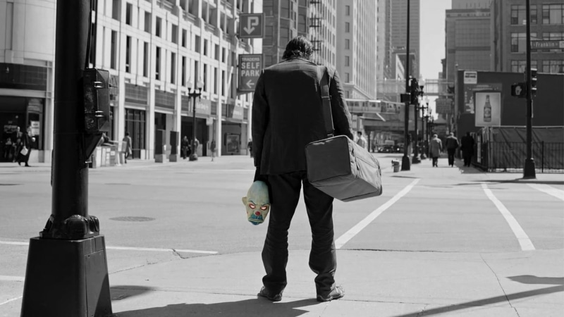 walking, real people, incidental people, architecture, city, women, lifestyles, building exterior, footpath, day, rear view, 1080P, outdoors, city life