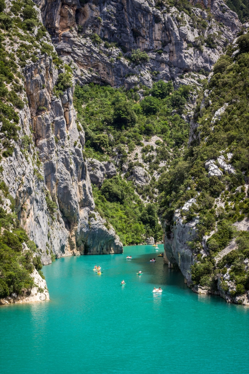 5K, color, rock formation, scene, lake, national, sea, waterfront, tourism, vegetation, shore, day, holiday, waterfall, rock - object, vacation, beauty in nature