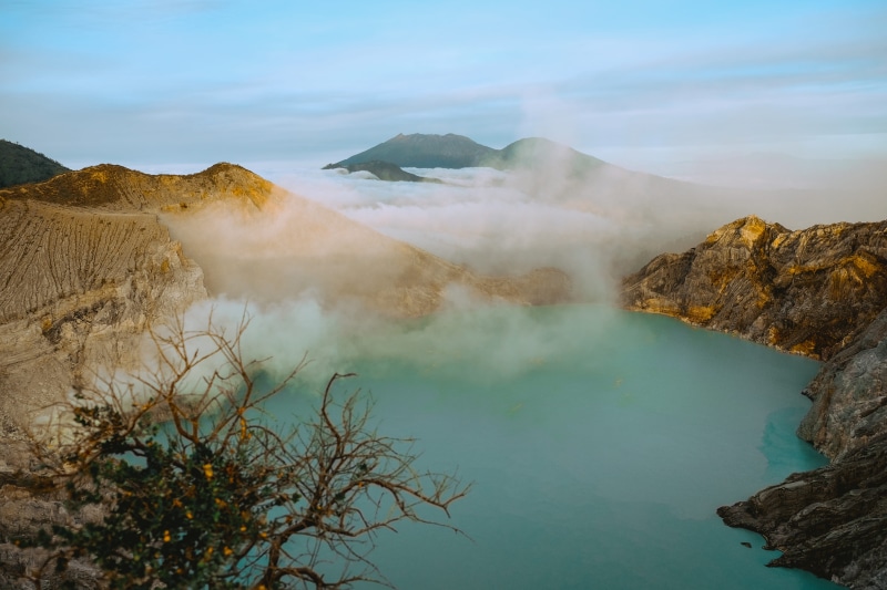tranquil scene, thermal, mountain, coast, scenics - nature, 4K, tranquility, ijen, outdoors, idyllic, summit, rock, smoke - physical structure, water