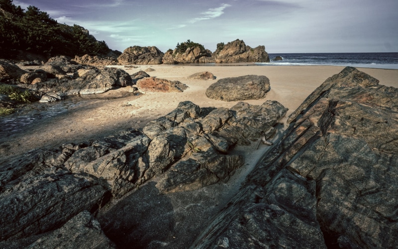 sand, solid, rock formation, tranquil scene, land, beauty in nature, sea, horizon, rock, rocks, day, horizon over water, 1080P, scenics - nature, waves