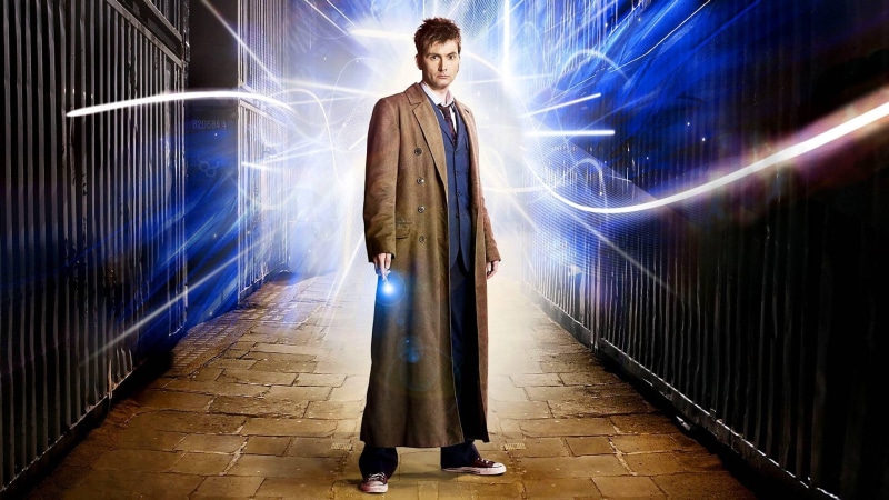 illuminated, front view, 1080P, Doctor Who, architecture, young men, adult, looking, portrait, indoors, males, night, men, Tenth Doctor, real people, David Tennant