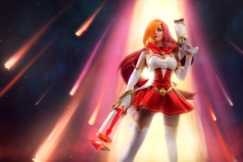 Disharmonica, model, Star Guardian, League of Legends, looking into the distance, smiling, cleavage, knee-high boots, Miss Fortune (League of Legends)