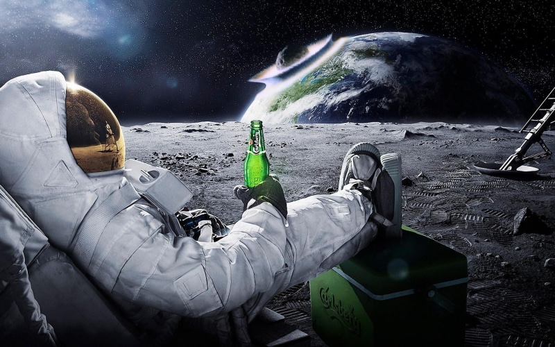 beer, meteors, 1080P, Earth, astronaut, dark humor, space, Carlsberg
