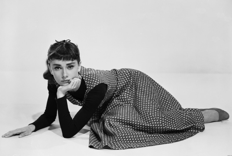actress, adult, Audrey Hepburn, looking, young women, wall - building feature, one person, fashion, hairstyle, beautiful people, portrait, studio shot