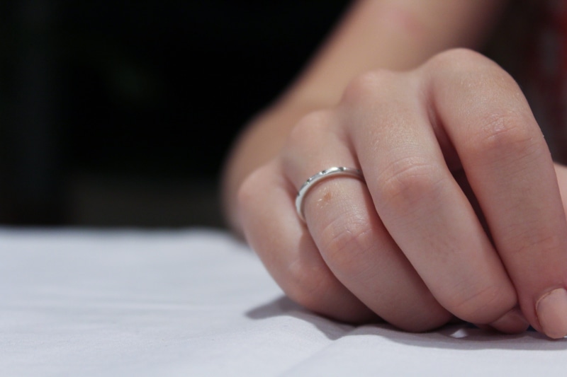 marriage, proposing, nail, female, restaurant, indoors, finger, human finger, wedding, brilliant, groom, human hand, couple, hand, celebration, proposal