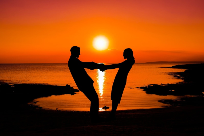 silhouette, relationship, coast, happiness, tourist, 2K, panoramic, day, horizon over water, water, couple - relationship, orange, people, scenics - nature