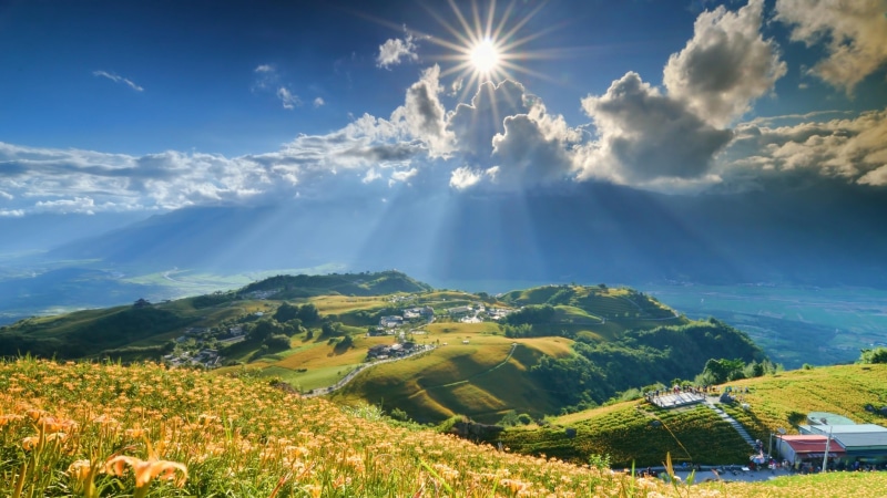 sunlight, day, rays, hillside, sun, tranquil scene, scenics - nature, scene, landscape, tranquility, sunray, sunbeam, lens flare, 4K, non-urban scene