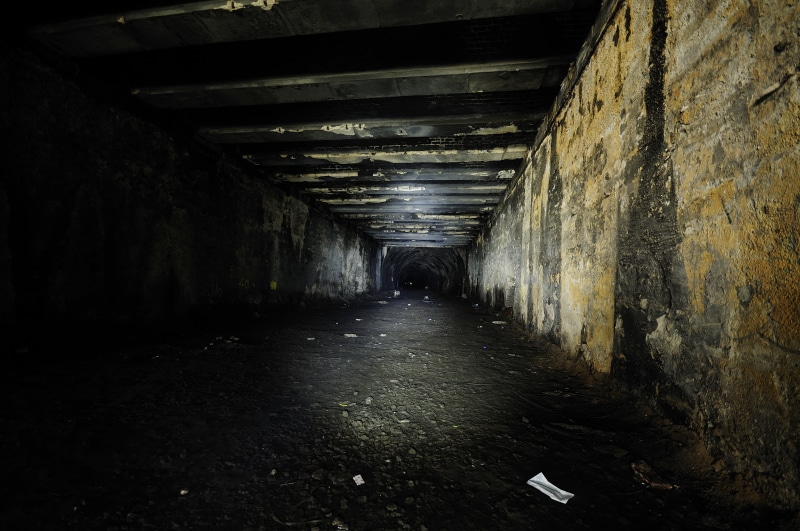 4K, abandoned, tunnel, sewers, old, ceiling, messy, light at the end of the tunnel, diminishing perspective, concrete, direction, indoors, arcade, no people