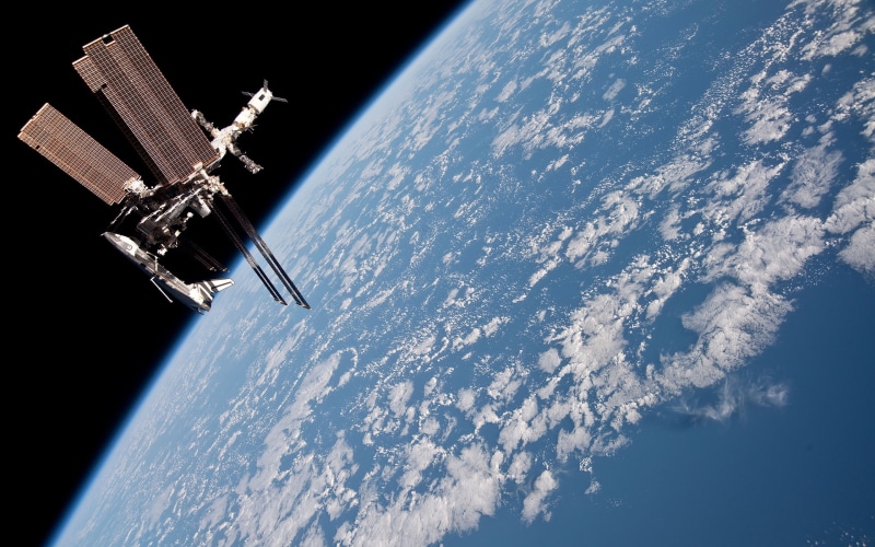 NASA, space shuttle, gray, space exploration, communication, 2K, day, astronomy, space, planet earth, cloud - sky, air vehicle, technology, International Space Station
