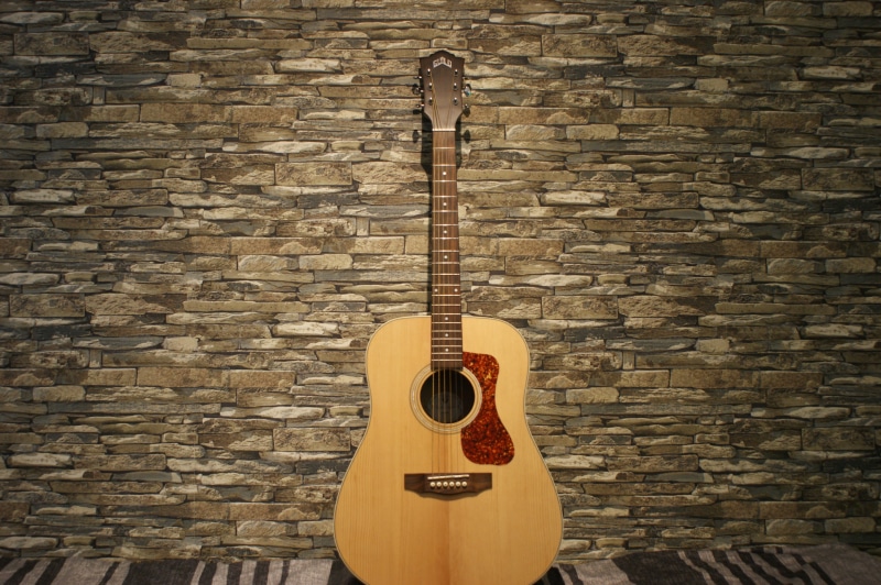 musician, built structure, single object, musical instrument, acoustic, play guitar, tonkunst, 4K, stringed instrument, guitars, guitar, finger, arts culture and entertainment