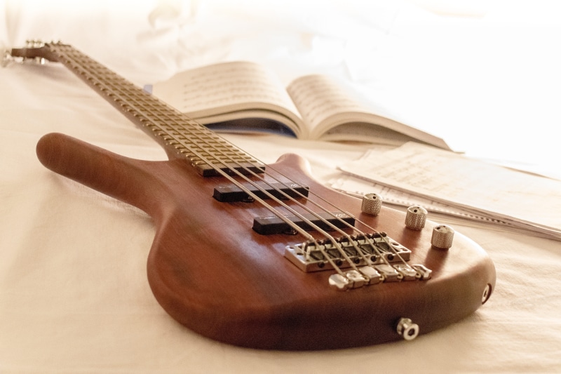 electric Guitar, jazz, musical equipment, beside, paper, skill, warwick, musical Instrument String, scene, string Instrument, selective focus, music, book