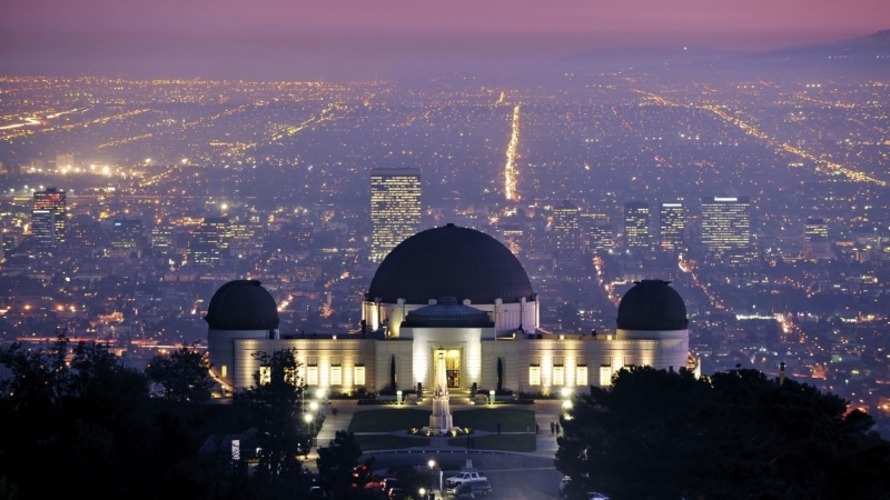 tourism, architecture, house, skyscraper, modern, illuminated, office building exterior, Los Angeles, outdoors, religion, crowd, cityscape, built structure