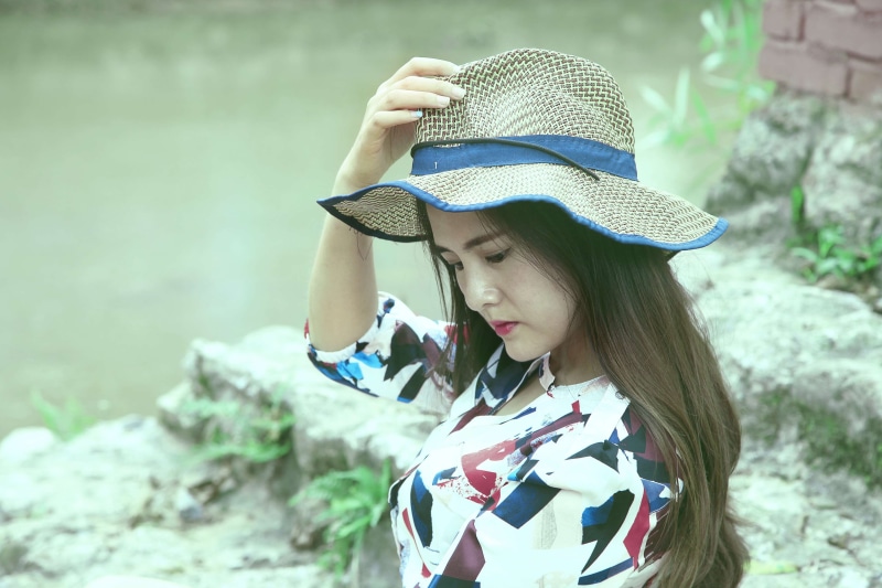 lifestyles, portrait, front view, hairstyle, color mixing, girls, sun hat, headshot, chengdu china, clothing, fashion, hat, focus on foreground, leisure activity