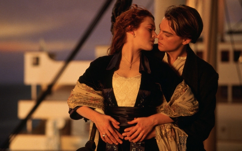 leonardo dicaprio, Kate Winslet, leisure activity, young adult, hairstyle, waist up, men, focus on foreground, women, front view, architecture, love, couple - relationship
