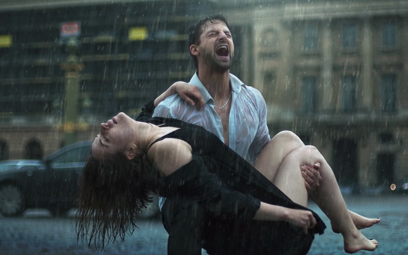 dress, men, built structure, casual clothing, happiness, adult, women, 1080P, smiling, young men, architecture, wet, couple, people, v, young women, lifestyles