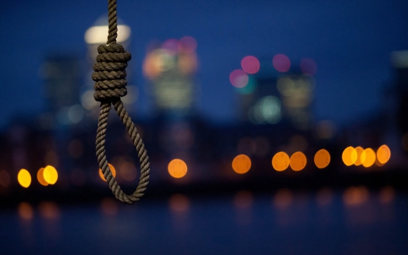 backgrounds, harbor, lighting equipment, built structure, focus on foreground, dusk, nature, reflection, abstract, no People, noose, photography, close-up