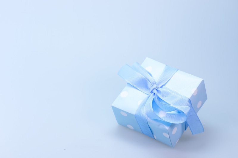 christmas decoration, festival, birthday, white, white background, made, celebration, loop, consume, single object, give, gifts, gift packaging, blue background