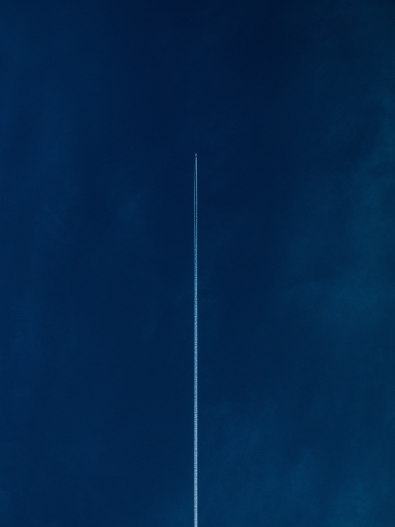 mid-air, airplane, transportation, 1080P, flying, plane, contrails, no people, speed, outdoors, white, smoke - physical structure, sky, cloud - sky, vapor trail